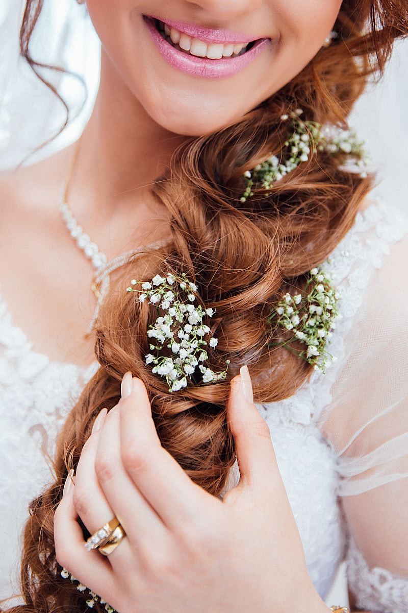 Embrace Elegance: The Ultimate Guide to Modern Bridal Fascinators