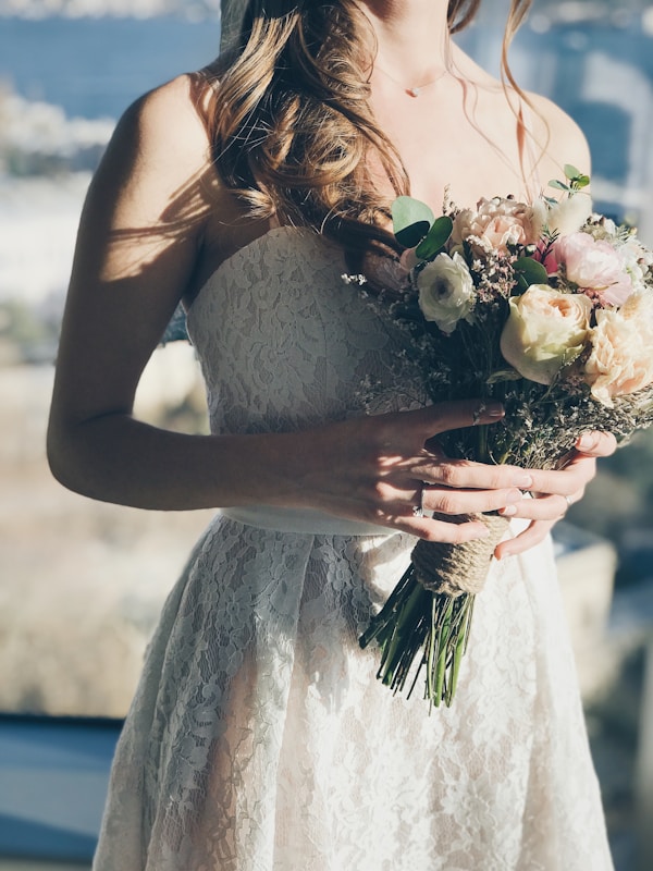 The Ultimate Guide to Lace Flower Bridal Fascinators: Elevate Your Wedding Look