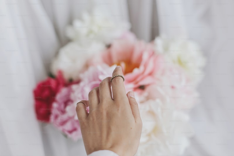 Highlighting Hand Beauty on Your Wedding Day: Tips for a Flawless Look