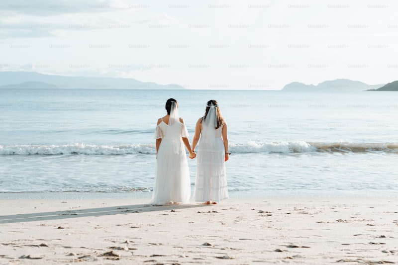 Elegant and Affordable Short Beach Wedding Dresses: A Comprehensive Guide