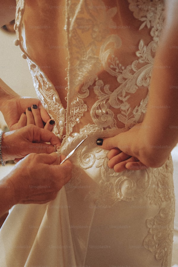 How to Choose a Wedding Dress That Flatters a Rectangular Body Shape