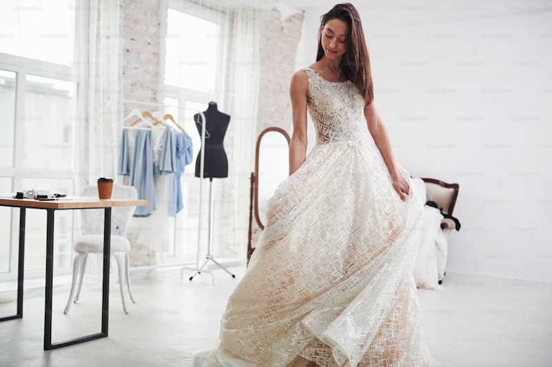 Sleek Wedding Gown Trends: Your Guide to the Hottest Styles of 2024