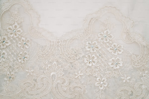 Ultimate Guide to Lace Bridal Fabric Swatches: Choosing the Perfect Material for Your Dream Wedding Dress