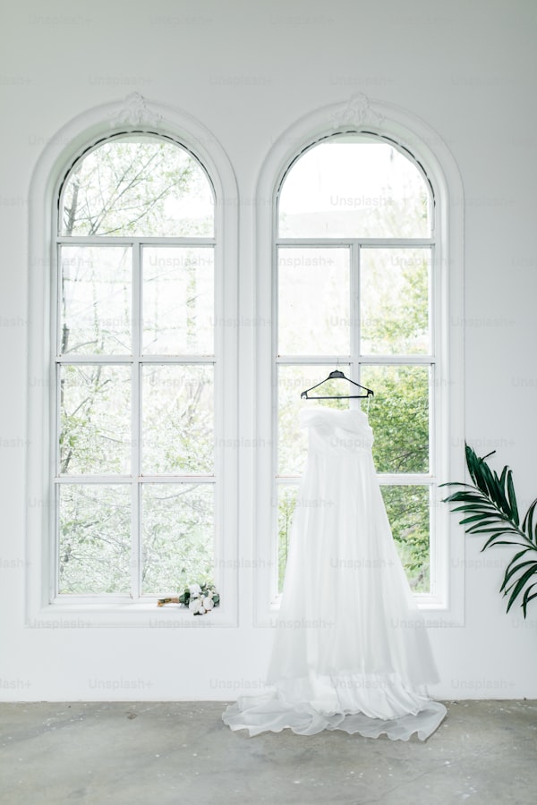 Crafting the Perfect Wedding Dress with a Sleek, Minimalist Design