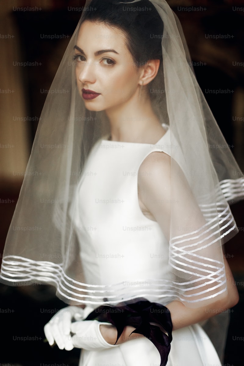 Exploring the Allure of Layered Veil Looks: A Comprehensive Guide