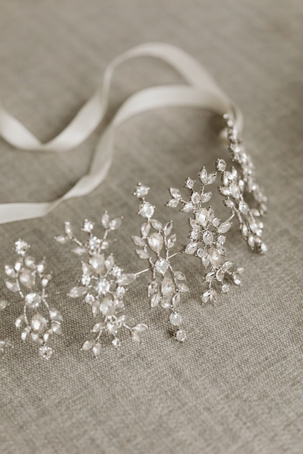 What Are the Best Practices for Designing a Wedding Dress with a Romantic Neckline?