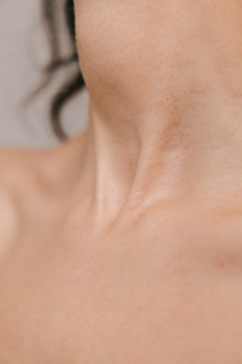 Exploring Asymmetrical Neck Features: The Unique Traits of Our Bodies