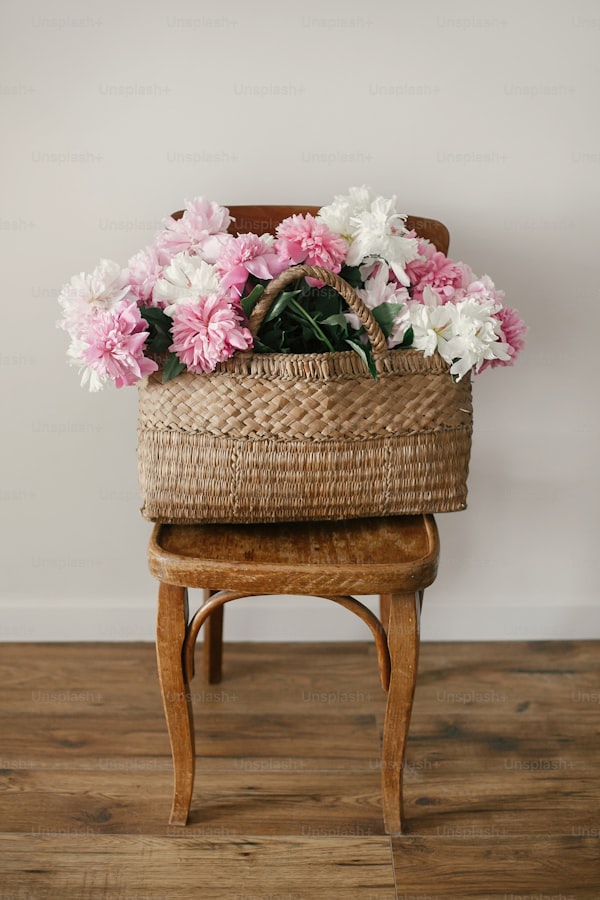 Lace Petal Flower Girl Baskets: The Perfect Touch for Your Dream Wedding