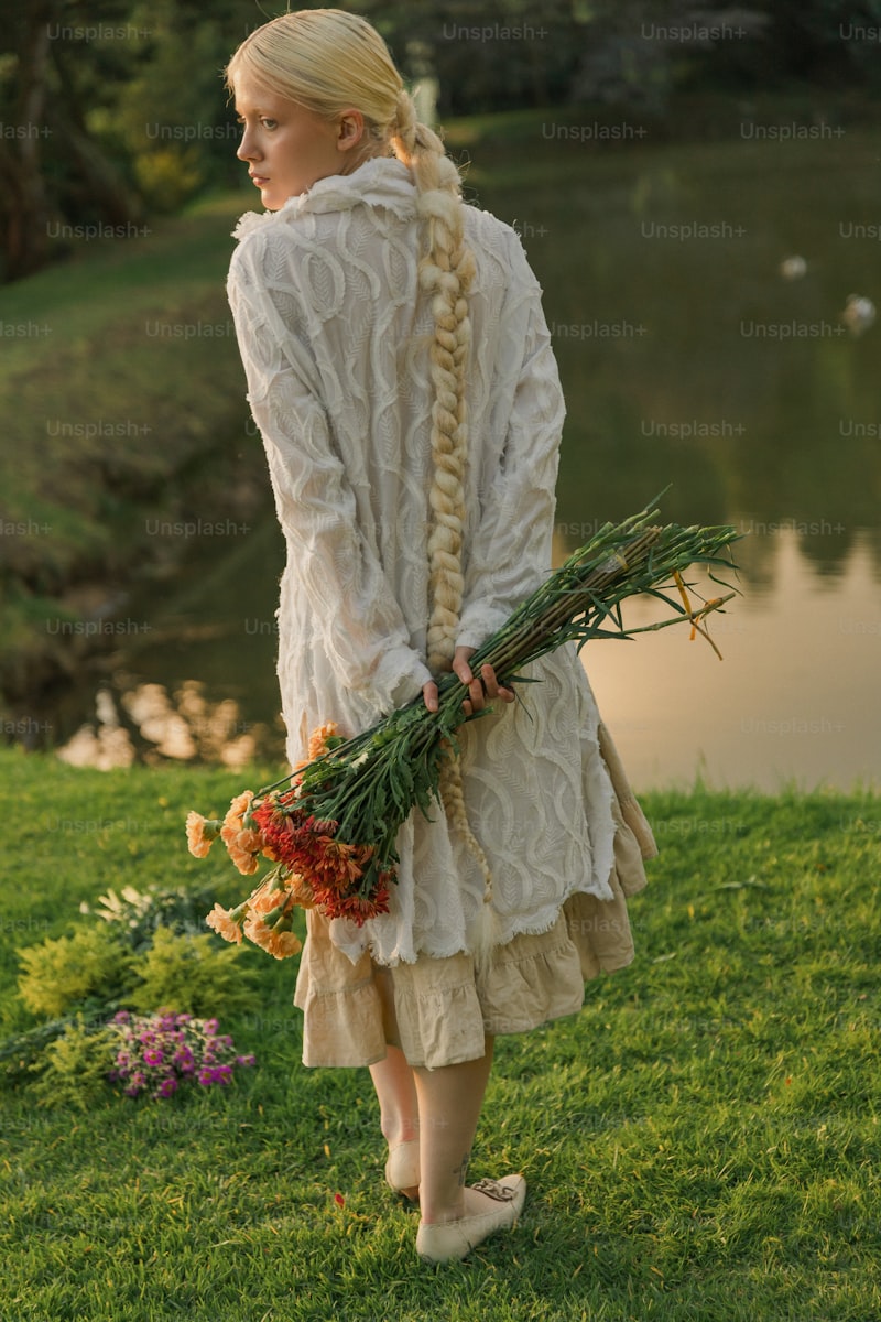 Warm Tones for Country Bride Dresses: A Rustic Elegance You Can't Resist