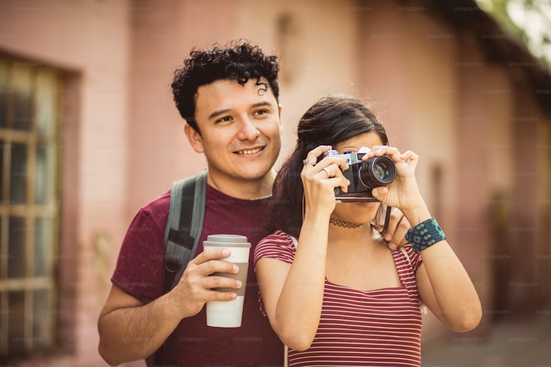 Capturing Love: Engagement Photos in Scenic Spots