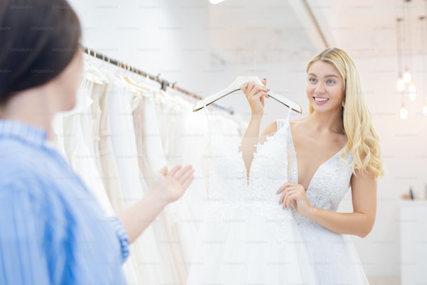 Choosing the Perfect Wedding Dress With a Flowing Chiffon Skirt: A Comprehensive Guide